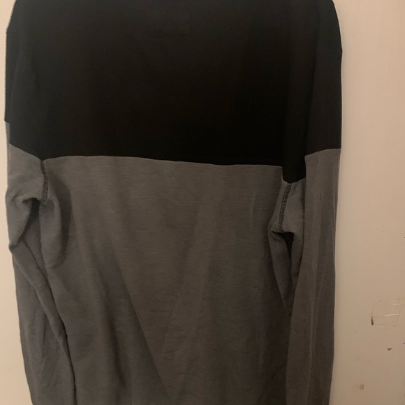 Black and gray color block men’s express sweater - Picture 3 of 3